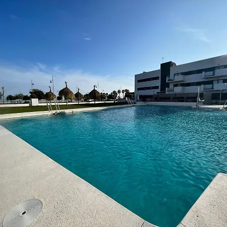 Apartment Valle-niza: Beachfront Retreat In Velez-malaga