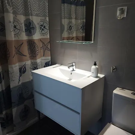 Apartment En Valle-niza, Almayate, Benajarafe, Torre Del Mar A 50 Metros De La Playa *